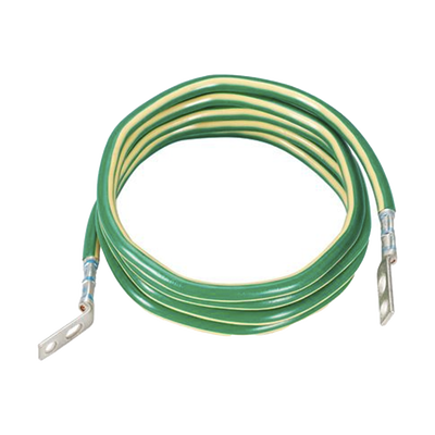 Jumper para Aterrizar Equipos, 6 AWG, con Terminal Doblada a 45 Grados, Para Conexión a Tierra y Terminal Recta Para Equipos, 3.6 m de Largo